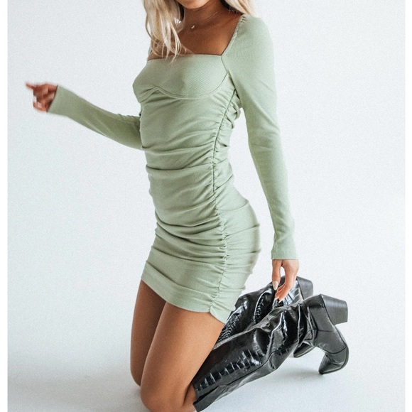 Princess Polly Dresses & Skirts - Princess Polly US 8 Portia green mini dress